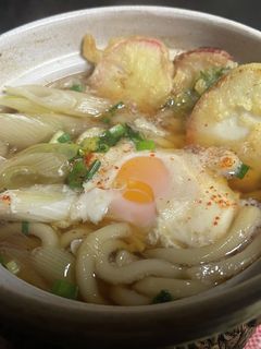 かまぼこの天ぷらの鍋焼きうどん-レシピのメイン写真