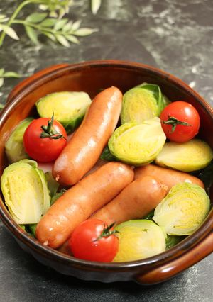 簡単！シャウエッセン芽キャベツの白だし煮-レシピのメイン写真