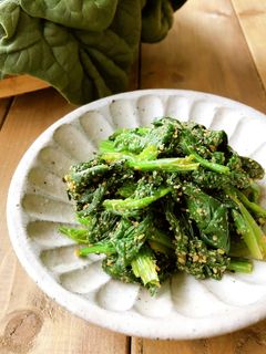 簡単!ちぢみほうれん草の胡麻和え-レシピのメイン写真
