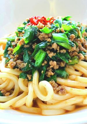 甘辛ニラ豚炒めの混ぜうどん♡-レシピのメイン写真