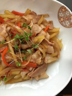 時短♪肉じゃが風甘辛肉野菜炒め-レシピのメイン写真