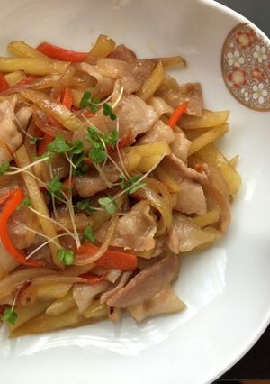 時短♪肉じゃが風甘辛肉野菜炒め-レシピのメイン写真