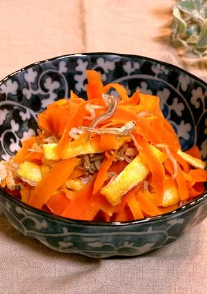 金時にんじんと油揚げの炒め物-レシピのメイン写真