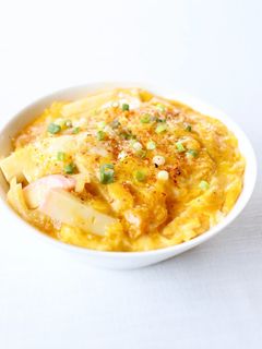 食感が良い【蒲鉾の卵とじ丼】簡単丼-レシピのメイン写真