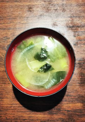 小松菜と玉ねぎの味噌汁-レシピのメイン写真