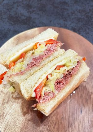 腰塚コンビーフ入りホットサンド-レシピのメイン写真