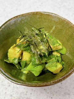 さっぱり♪アボカドと大葉のわさび醤油和え-レシピのメイン写真