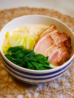 豆乳で仕上げる濃厚インスタントラーメン-レシピのメイン写真