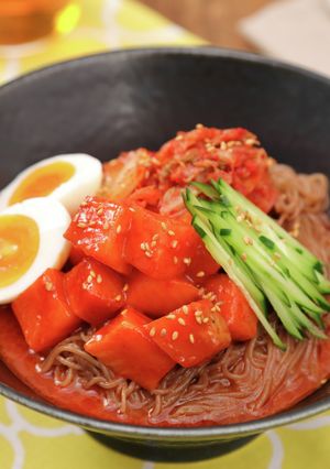 うま辛☆サーモンユッケのビビン麺-レシピのメイン写真