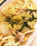 鶏ハクサイ油揚げの煮込みうどん