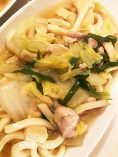 鶏ハクサイ油揚げの煮込みうどん-レシピのメイン写真