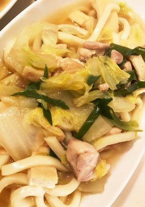 鶏ハクサイ油揚げの煮込みうどん-レシピのメイン写真