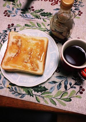 生食パンにメープルシロップ-レシピのメイン写真
