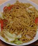 キャベツ・玉ねぎがウマいしょうゆ焼きそば