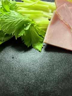 セロリとハムのサラダ-レシピのメイン写真