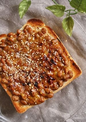 芳ばしっ!甘味噌納豆de五平トースト-レシピのメイン写真