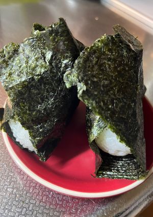 鮭フレークこんぶおにぎり-レシピのメイン写真
