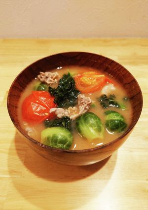 トマトとケールの具だくさん味噌汁-レシピのメイン写真