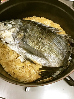 食日記/黒鯛の炊き込みご飯-レシピのメイン写真