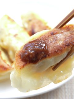ぽん酢麹と焼き餃子-レシピのメイン写真