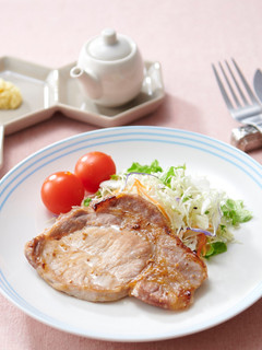 簡単!レンジだけであっさり味のトンテキ-レシピのメイン写真