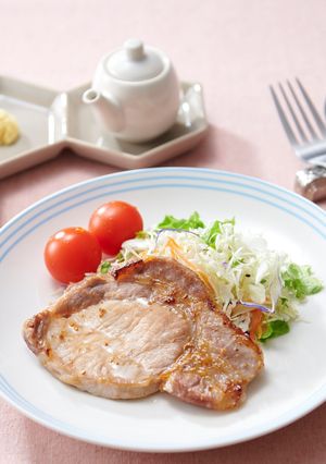 簡単！レンジだけであっさり味のトンテキ-レシピのメイン写真