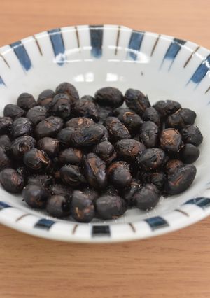 食べだしたら止まらない!煎り黒大豆-レシピのメイン写真