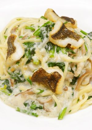 キノコとカレイのレモンクリームパスタ-レシピのメイン写真