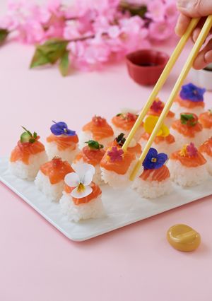 サーモンたっぷりキューブ寿司-レシピのメイン写真