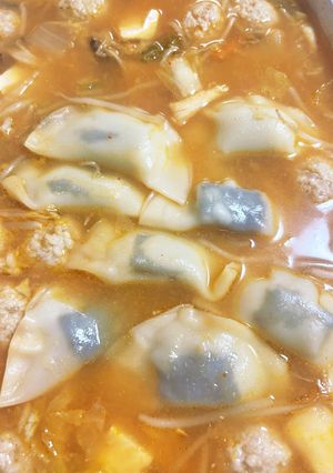 海苔餅ぎょうざ。余り物同士をお鍋にポイ。-レシピのメイン写真