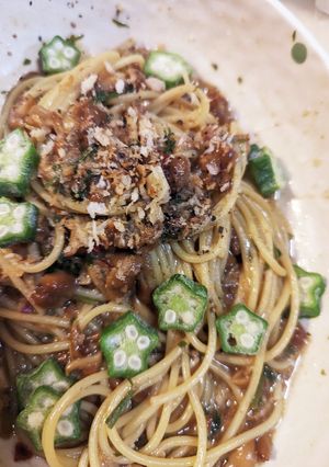 ナメコとオクラのピリ辛にんにくパスタ-レシピのメイン写真
