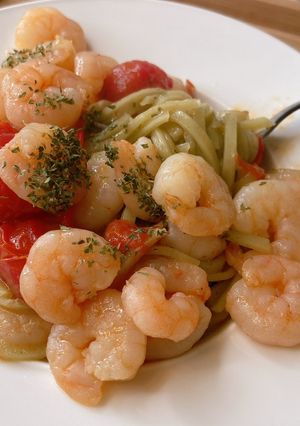 エビ塩トマトパスタ（白ワインベース）-レシピのメイン写真