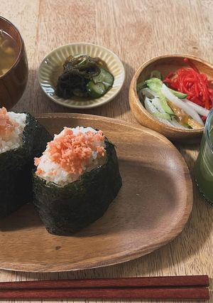 玄米入りおにぎり　しゃけ　梅干し-レシピのメイン写真