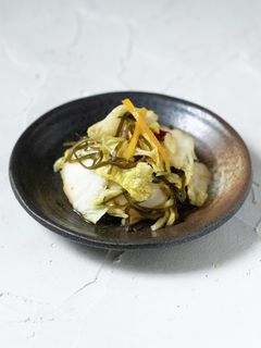 おつまみにも炒め物にも!ゆず塩昆布白菜-レシピのメイン写真