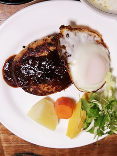 目玉焼きハンバーグ!-レシピのメイン写真