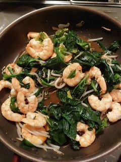炒め生姜香る エビとほうれん草の醤油炒め-レシピのメイン写真