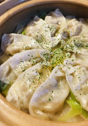 鍋の素活用●餃子＆野菜鍋-レシピのメイン写真