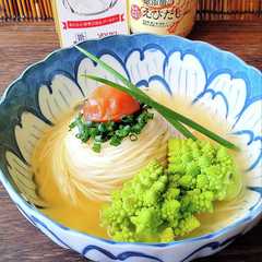รูปของ 素麺とロマネスコの梅えびだし仕立て