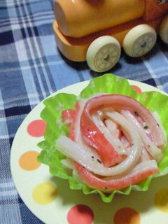 お弁当にかにかまのマヨ胡椒和え-レシピのメイン写真