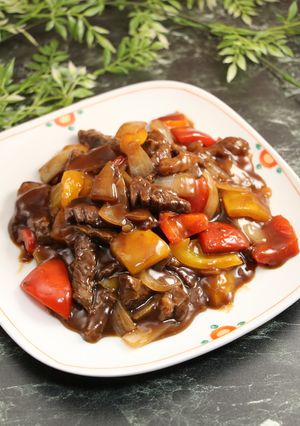 簡単！牛肉とパプリカの黒酢炒め-レシピのメイン写真