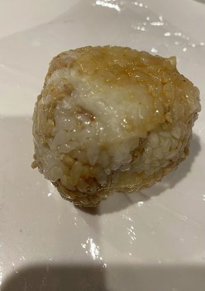 新玉ねぎとひき肉の悪魔おにぎり-レシピのメイン写真