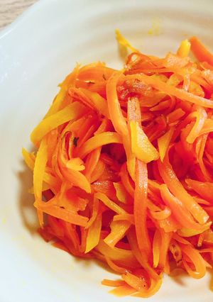味付塩のみ♪ でも甘〜いしりしり人参-レシピのメイン写真