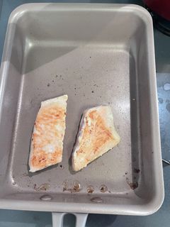 1歳 鮭のバターソテー-レシピのメイン写真