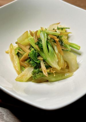 セロリの葉も食べちゃう！生姜炒め-レシピのメイン写真