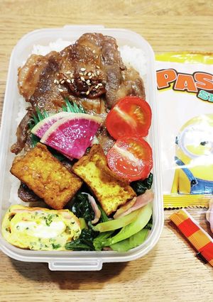 旦那弁当!生姜焼き・厚揚げカレーチーズ焼-レシピのメイン写真