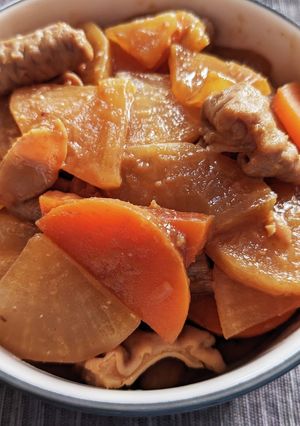 大根と人参と豚モツの味噌煮-レシピのメイン写真