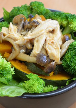 ブロッコリーとキノコの丼　JAいるま野-レシピのメイン写真