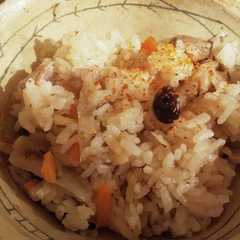 รูปของ 梅エキス入り 鶏の炊き込みご飯