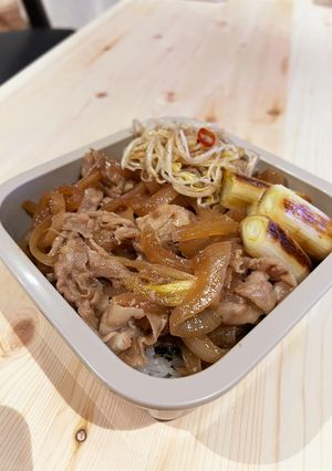 塩麹☆味がばっちり！柔らか！豚バラ丼弁当-レシピのメイン写真