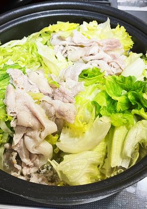 キャベツとレタスの簡単鍋-レシピのメイン写真